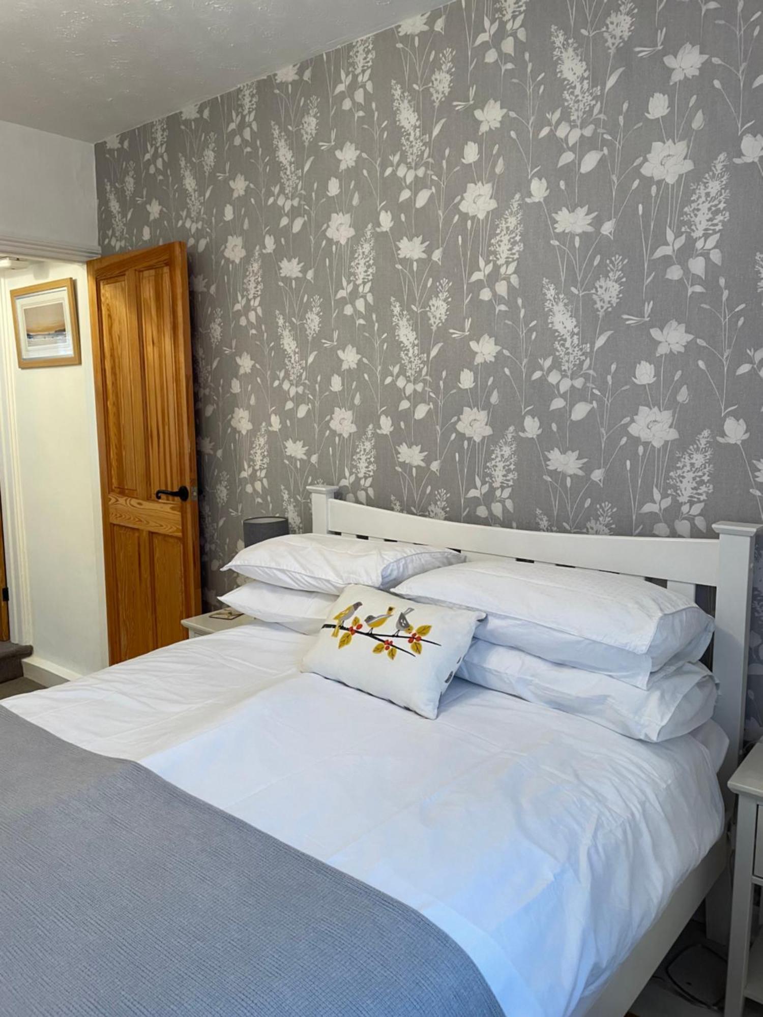 Trout Cottage ファイリー エクステリア 写真